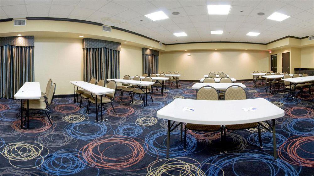 Holiday Inn Express & Suites Huntsville By Ihg Exterior foto