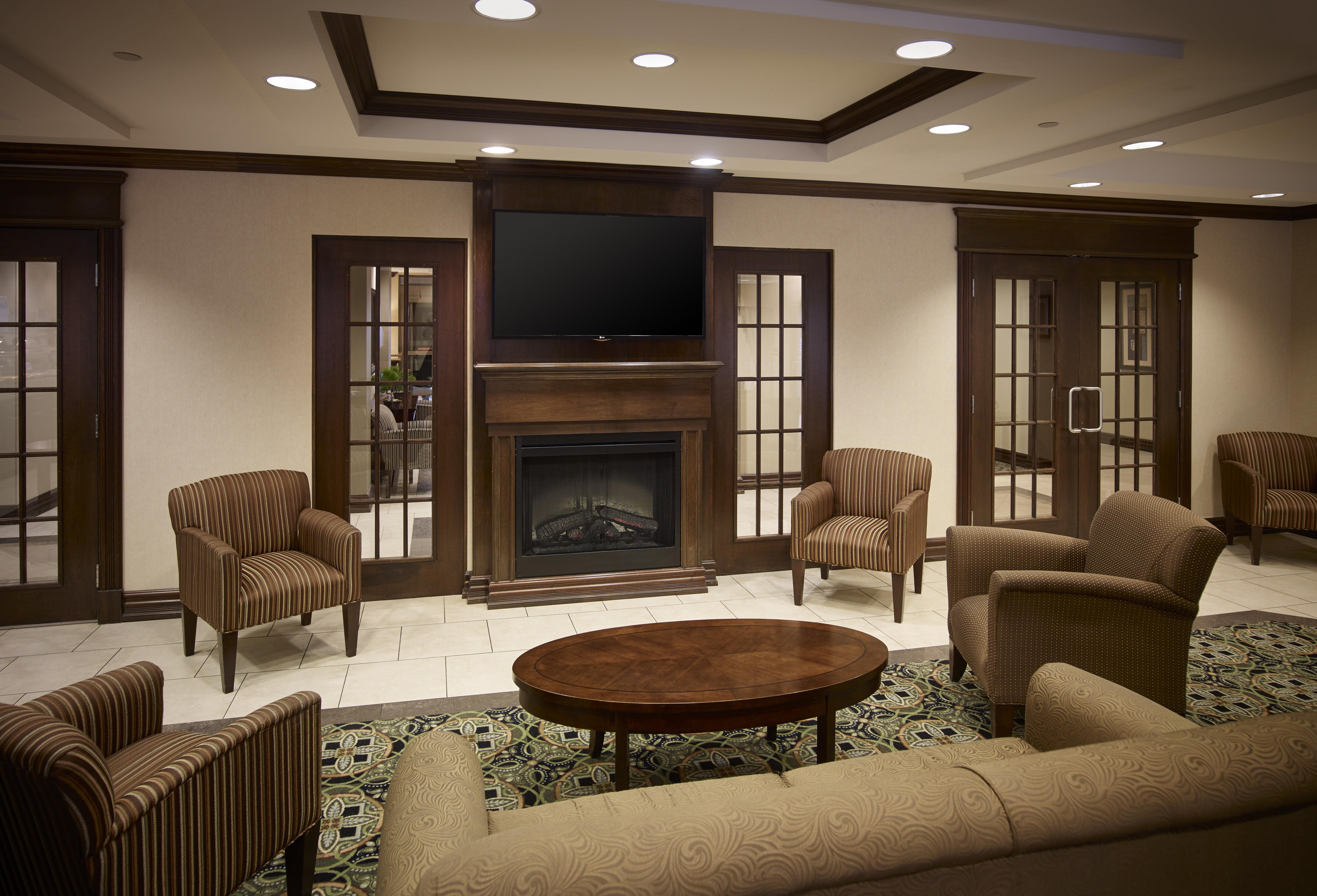 Holiday Inn Express & Suites Huntsville By Ihg Exterior foto