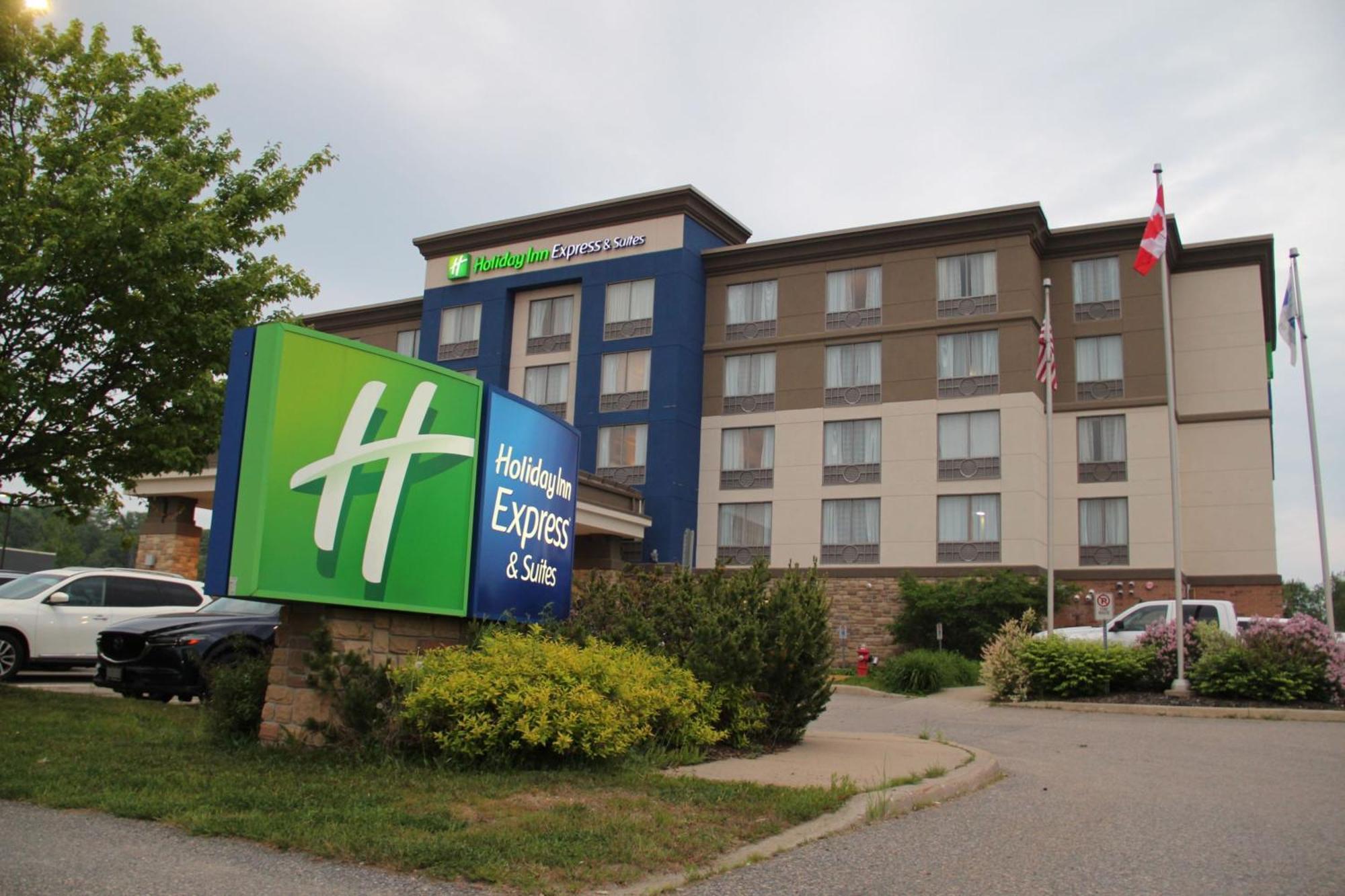 Holiday Inn Express & Suites Huntsville By Ihg Exterior foto